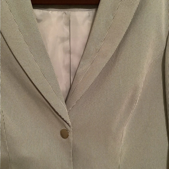 JM STUDIO~BLUE PINSTRIPE~BLAZER~SIZE 16 - Picture 8 of 8